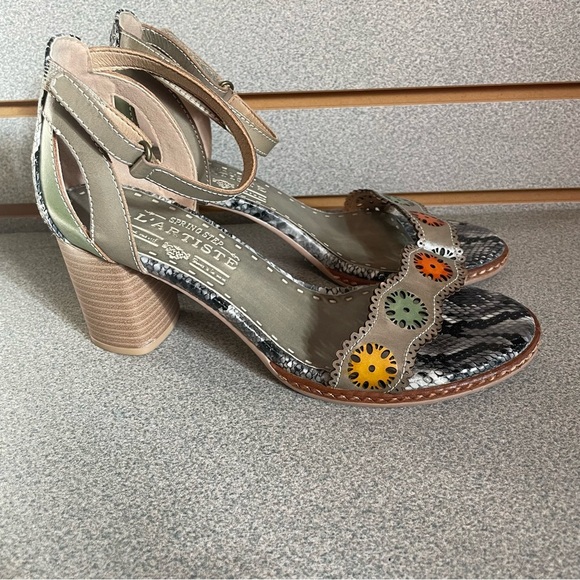 L'Artiste Spring Step Stacked Heel Ankle Strap Heels Sz US 8.5 Eur‎ 39 Snakeskin - Picture 2 of 8